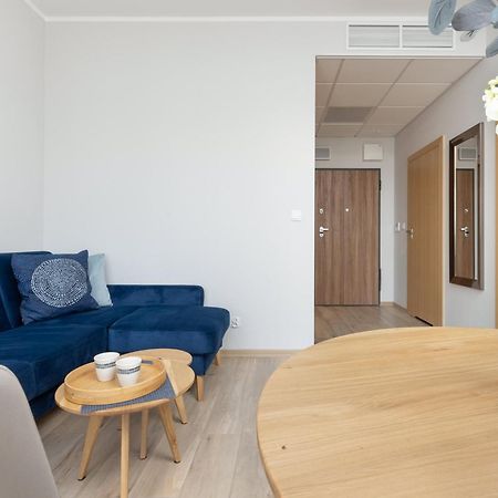Business Center Apartments Warsaw Wola By Noclegi Renters Exteriör bild