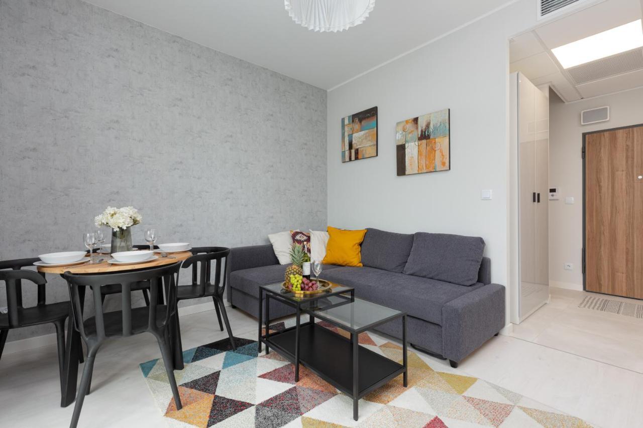 Business Center Apartments Warsaw Wola By Noclegi Renters Exteriör bild