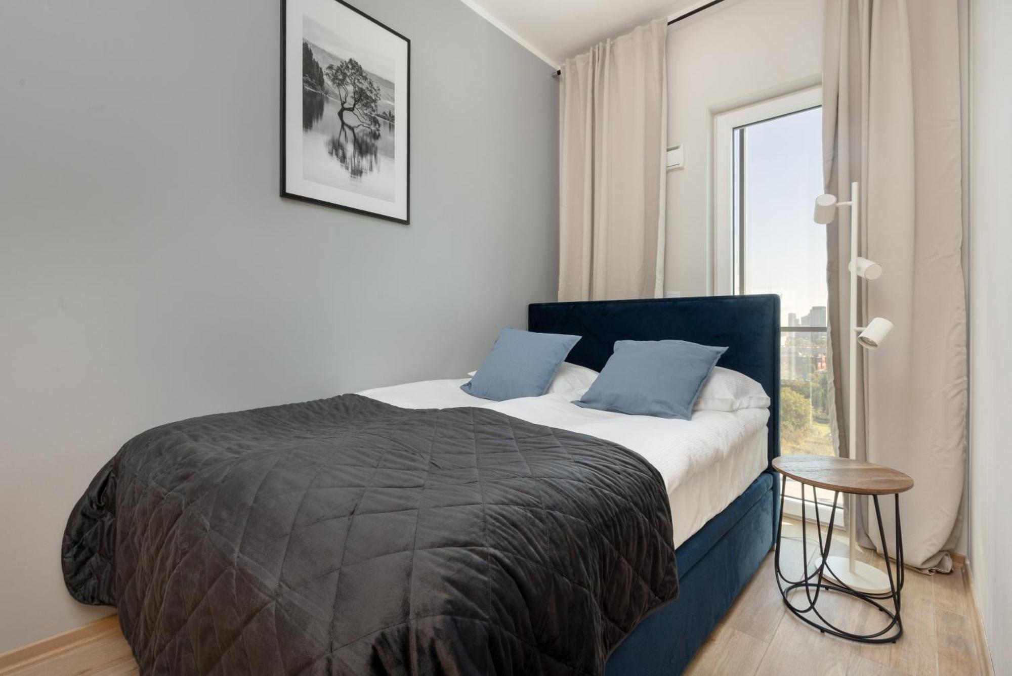Business Center Apartments Warsaw Wola By Noclegi Renters Exteriör bild