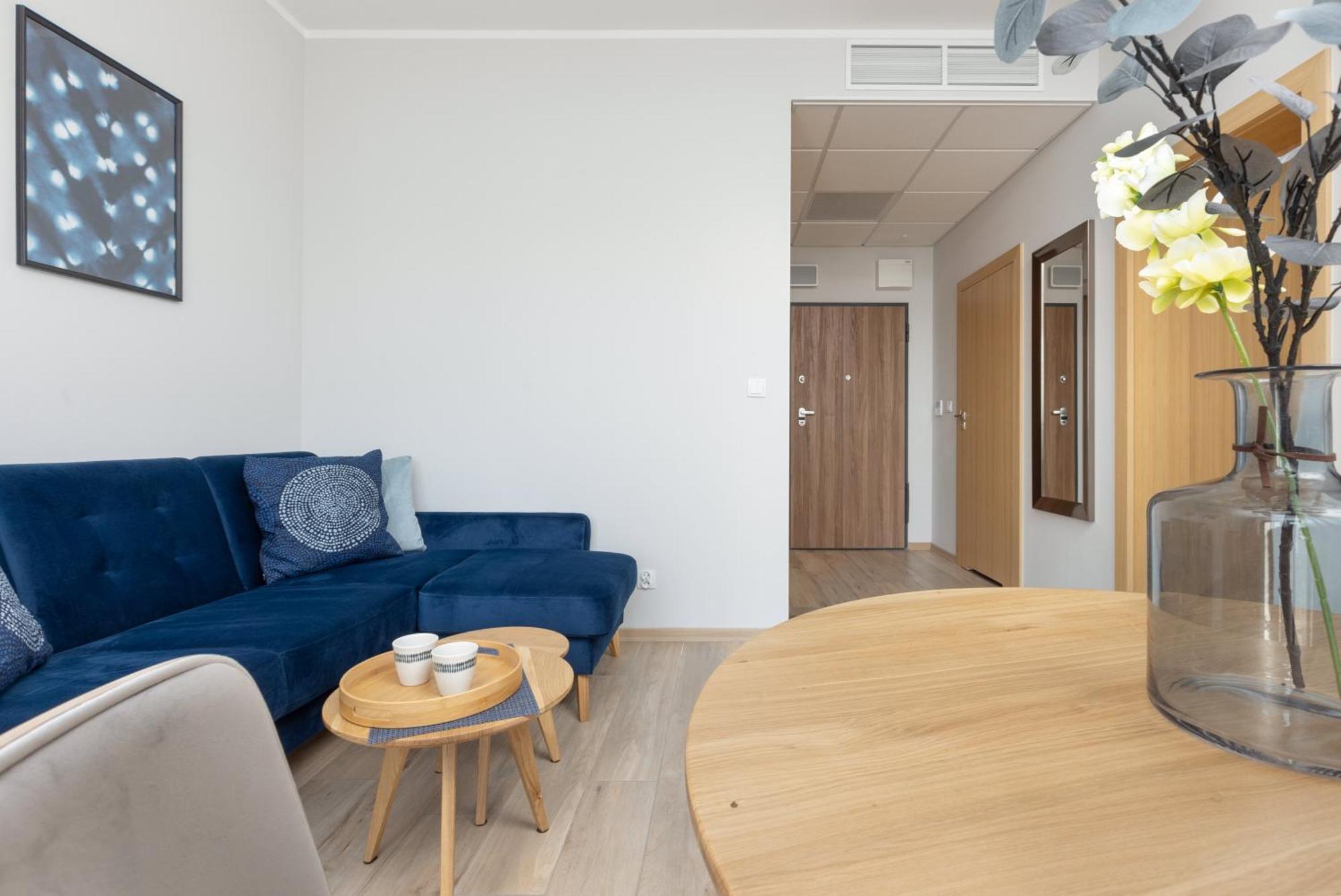 Business Center Apartments Warsaw Wola By Noclegi Renters Exteriör bild